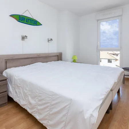 Superbe Neuf A Deux Pas De La Avec Balcon Et Parking Prive A - Fr-1-239-387 * Capbreton