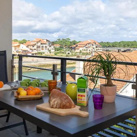 Superbe Neuf A Deux Pas De La Avec Balcon Et Parking Prive A - Fr-1-239-387