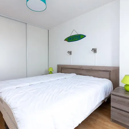 Superbe Neuf à Deux Pas De La Avec Balcon Et Parking Privé à - Fr-1-239-387 Capbreton
