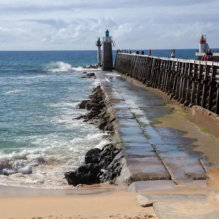 Superbe Neuf à Deux Pas De La Avec Balcon Et Parking Privé à - Fr-1-239-387 * Capbreton