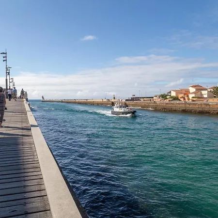 Superbe Neuf à Deux Pas De La Avec Balcon Et Parking Privé à - Fr-1-239-387