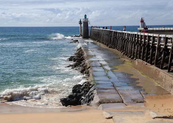 Superbe Neuf A Deux Pas De La Avec Balcon Et Parking Prive A - Fr-1-239-387 * Capbreton